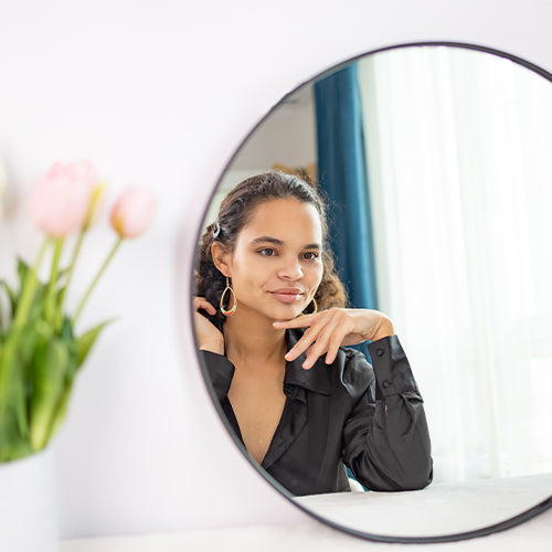 How To Keep Your Bathroom Mirror Steam-Free: 7 Easy Tips