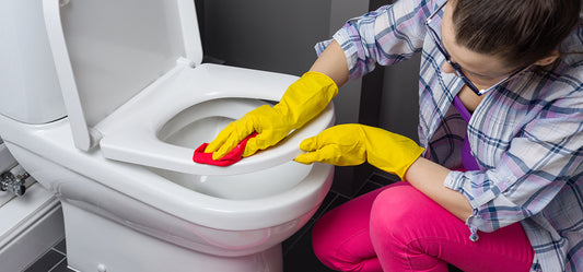 How to Clean Your Toilet When You Don’t Have a Toilet Bowl Brush