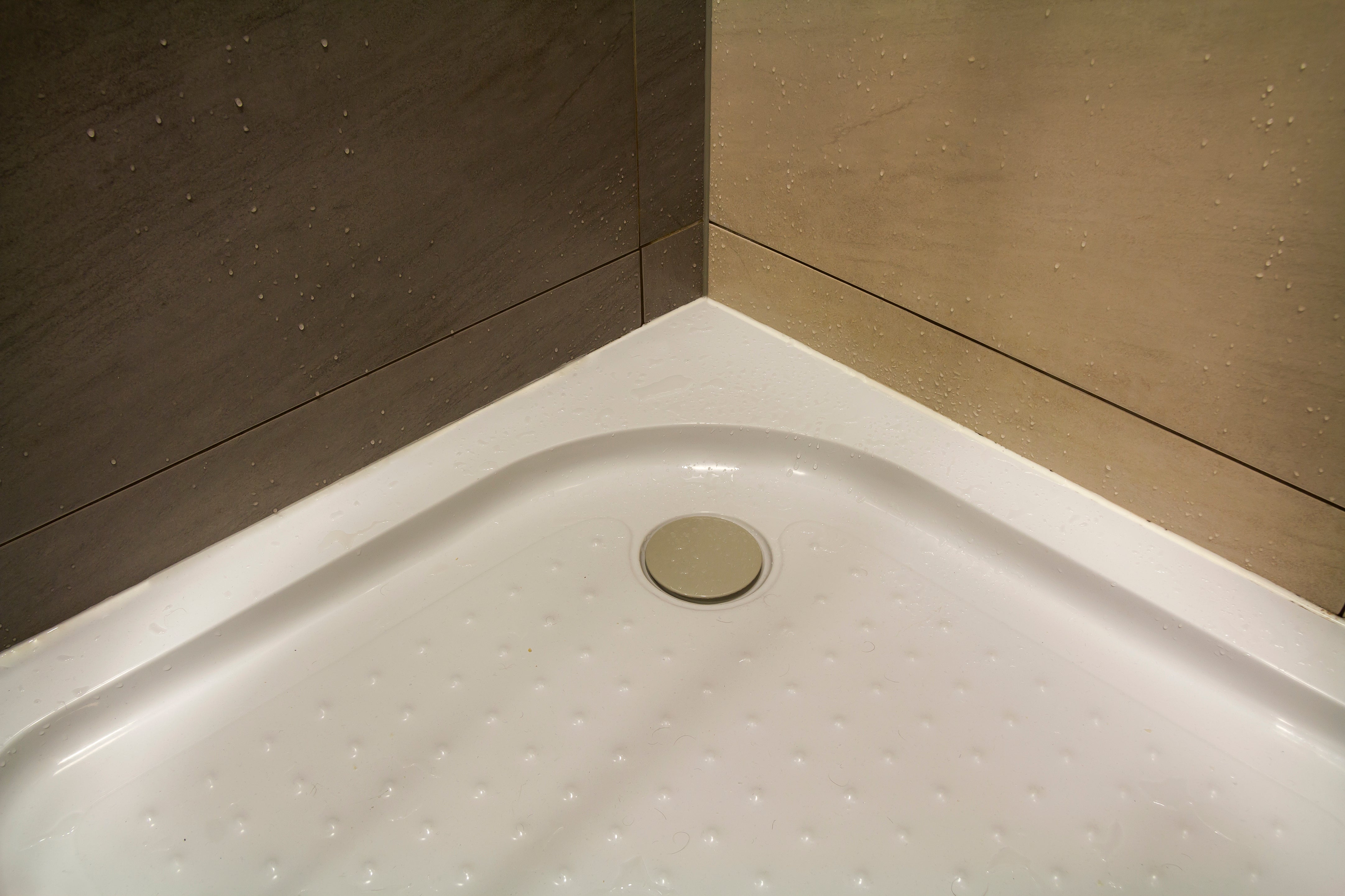 Understanding Shower Tray Materials A Quick Buyer’s Guide