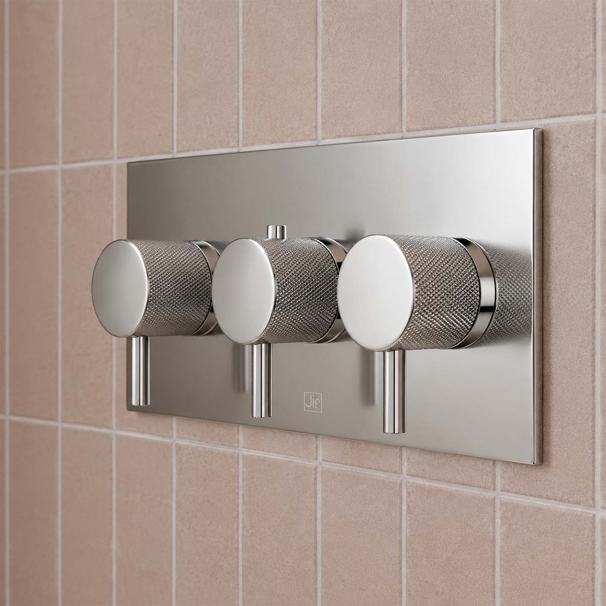3 Outlet Concealed Shower Valve Knurled Handles - Horizontal