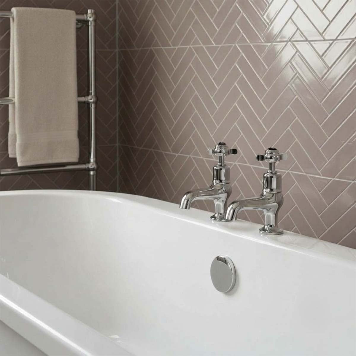 Chrome traditional bathroom tap pilars pich handles 