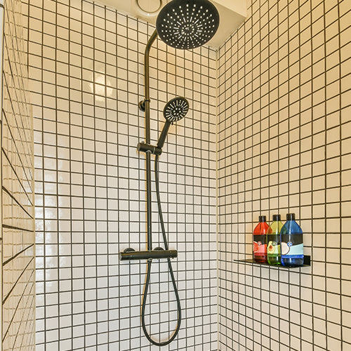 Concealed vs. Exposed Showers: The Pros and Cons