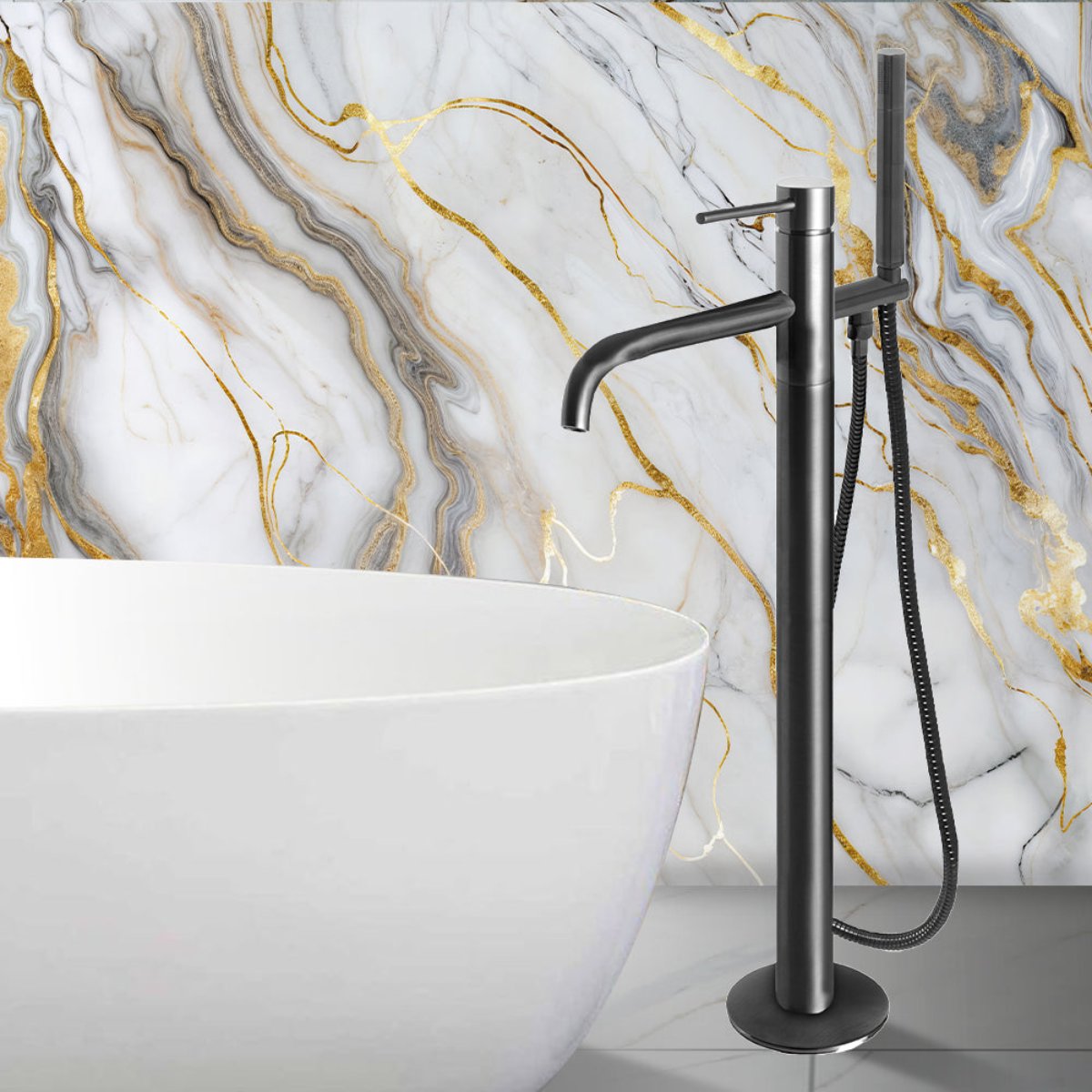 Freestanding Bath Shower Mixer Tap with Kit Main image