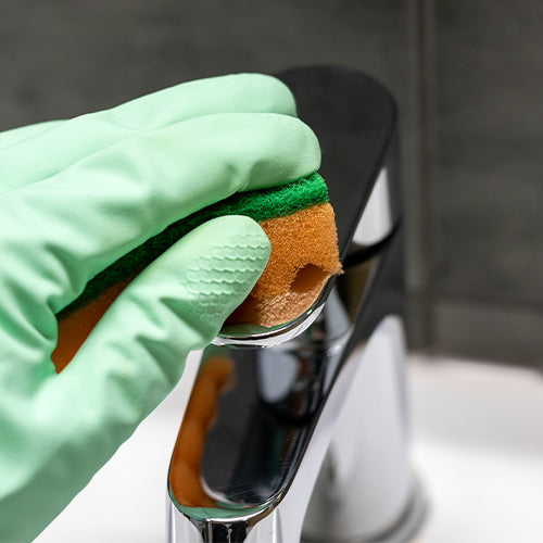 How_to_Remove_Bath_Taps_Rust_Stains_Effective_Solutions