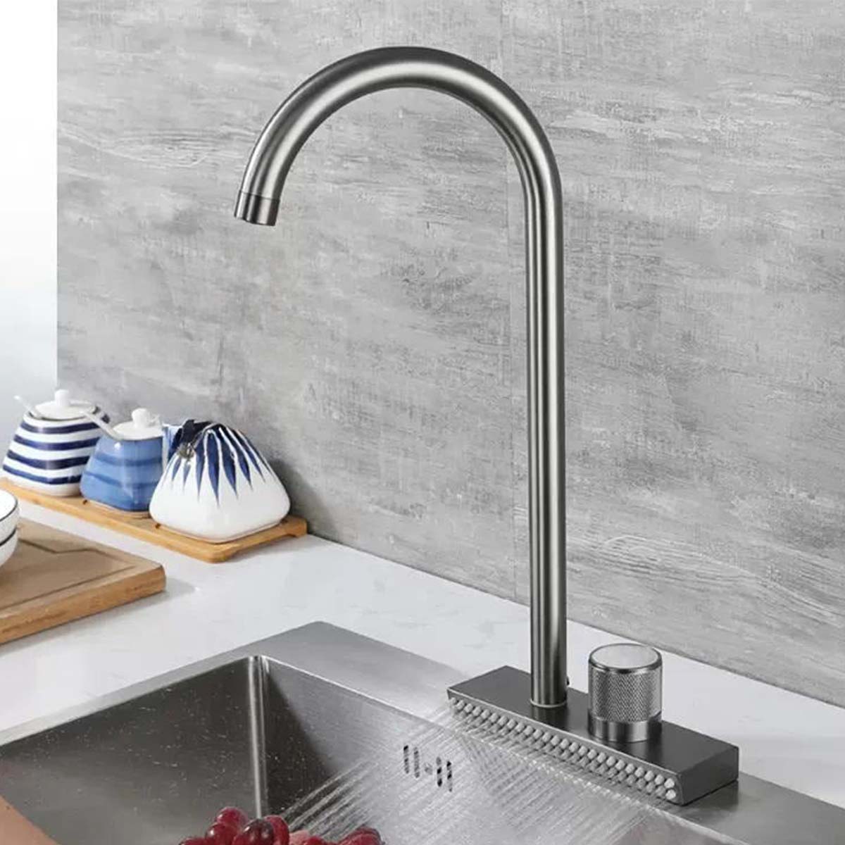 kitchen tap with thermostatic control and waterfall