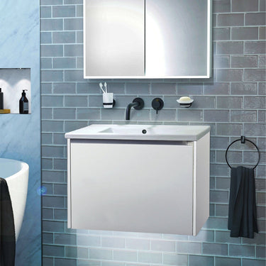 Mirror-and-white-vanity-unit_1