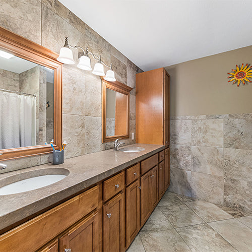 Solutions_for_Filling_the_Space_Between_Your_Bathroom_Cabinet_and_Wall