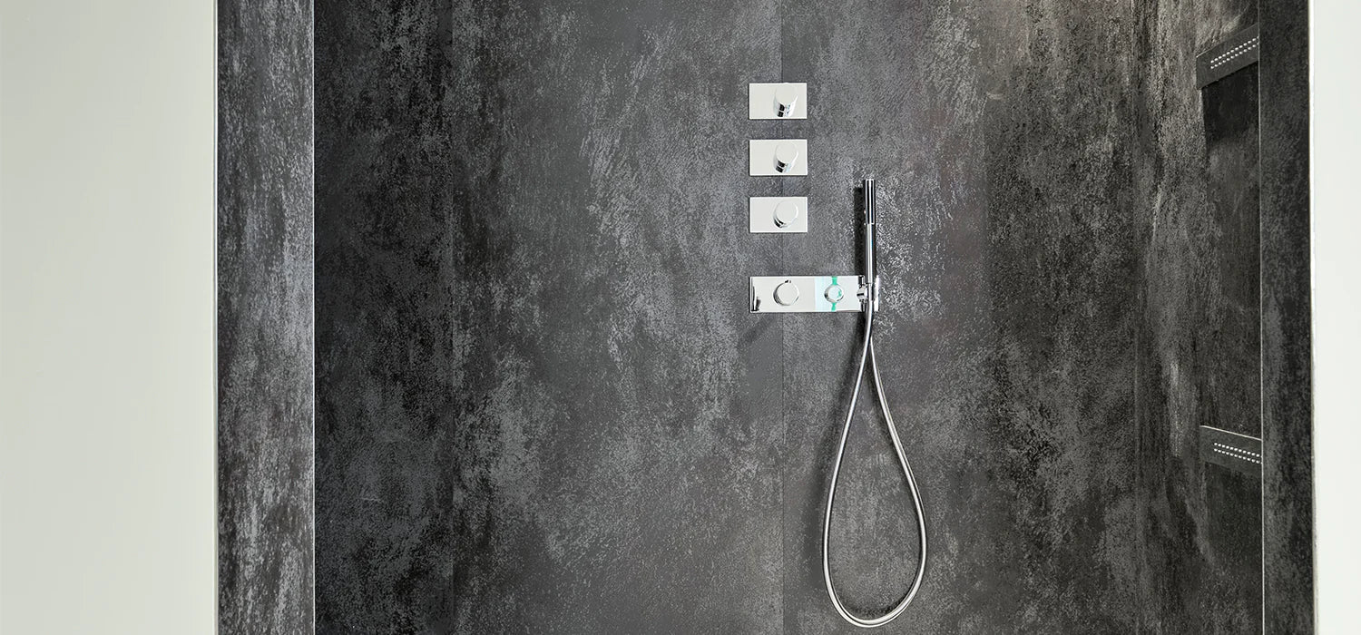 Step-by-Step_Guide_How_to_Seal_a_Shower_Tray_Effectively