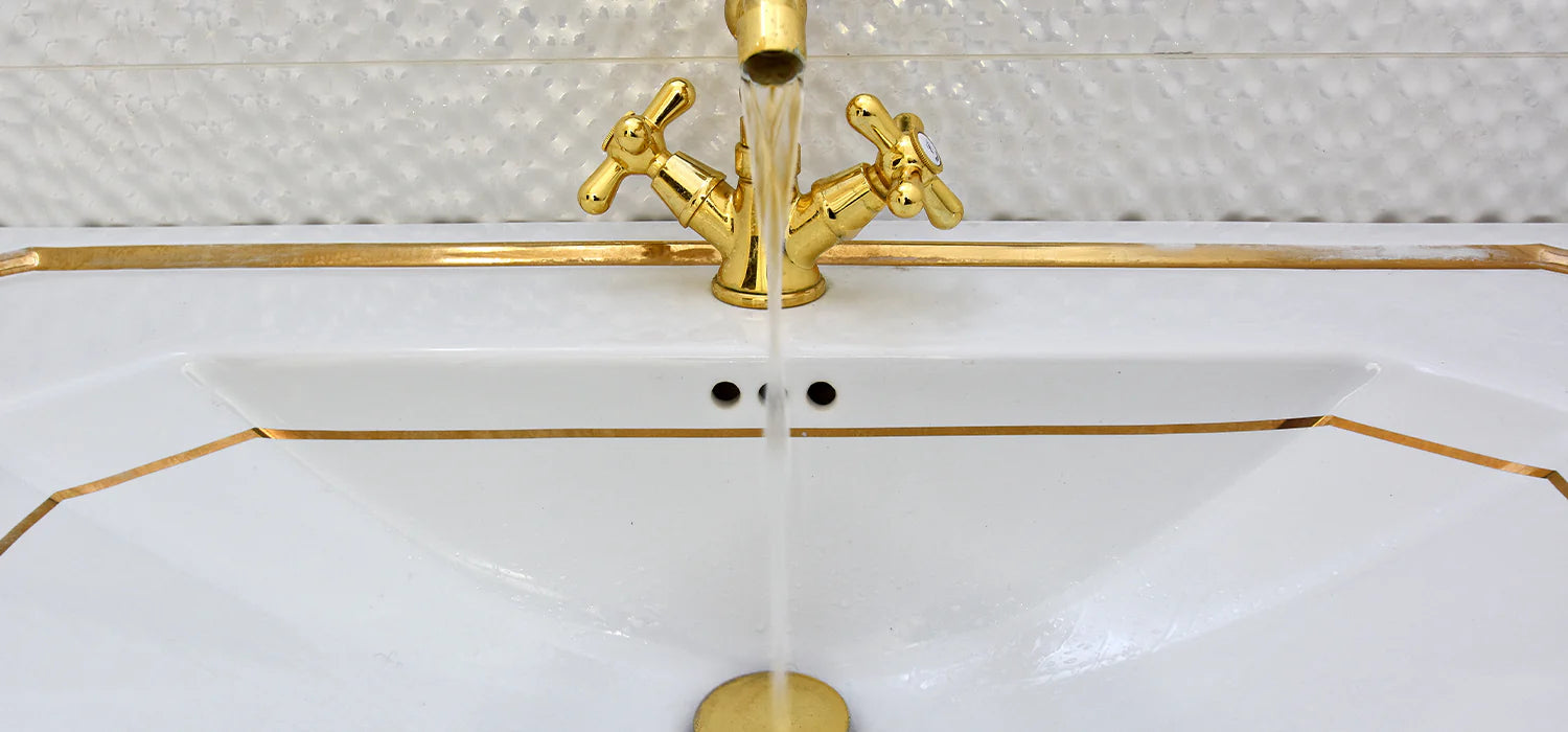 The_Best_Tap_Choices_for_Traditional_Bathrooms