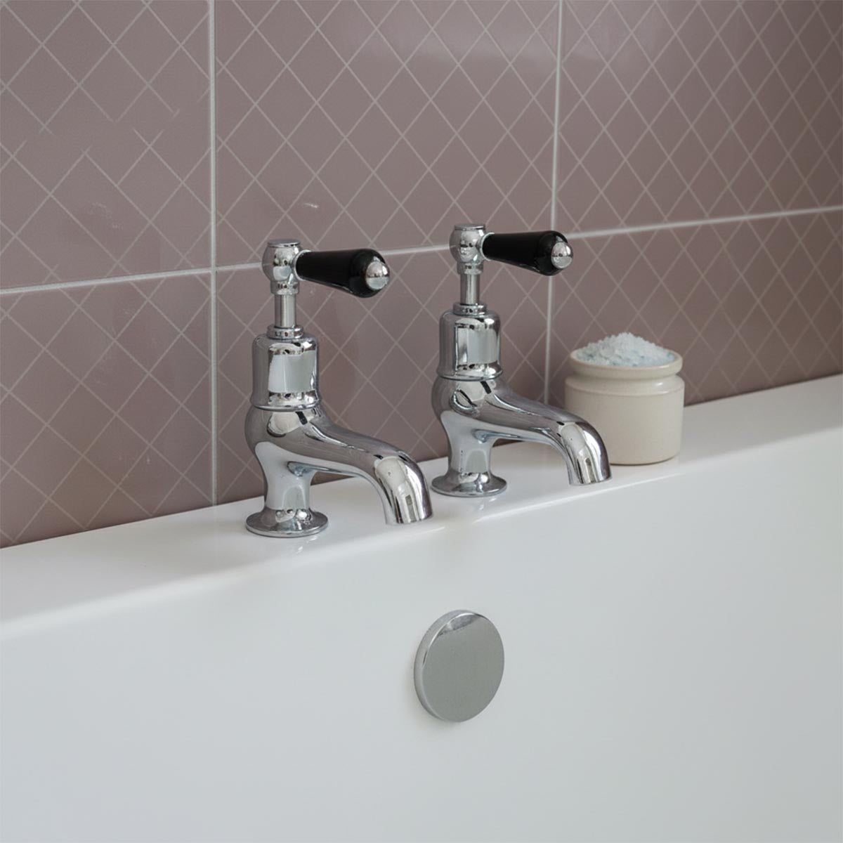 Traditional bath pillar taps - deck mounted 