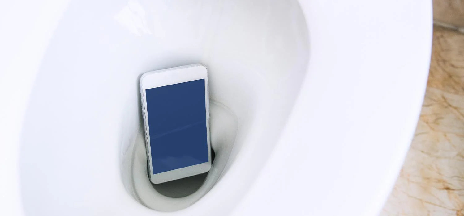 What_To_Do_If_You_Drop_Your_Phone_In_The_Toilet_Quick_Tips_For_Rescue