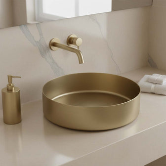 brushed brass countertop basin Main image