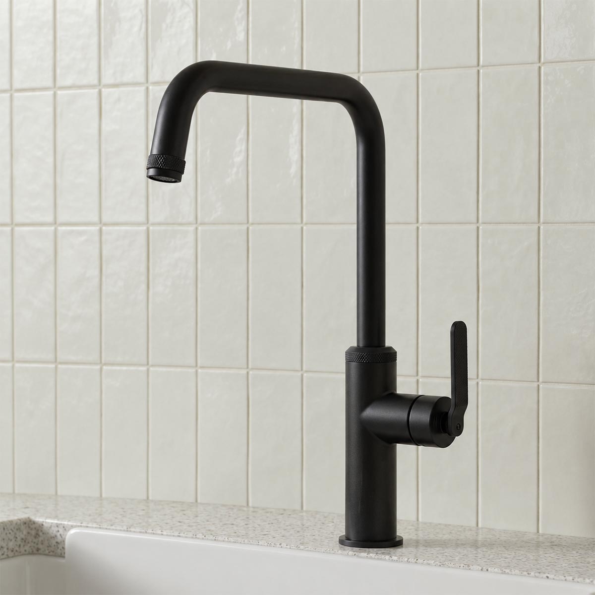 matt black kitchen tap with single lever 