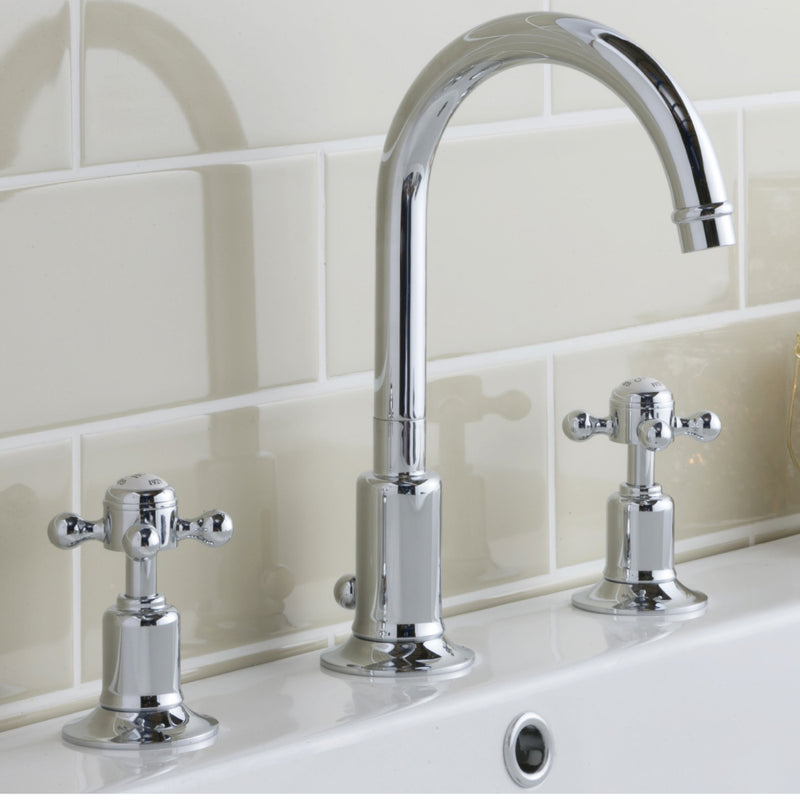 3-hole basin mixer with a spout crosshead