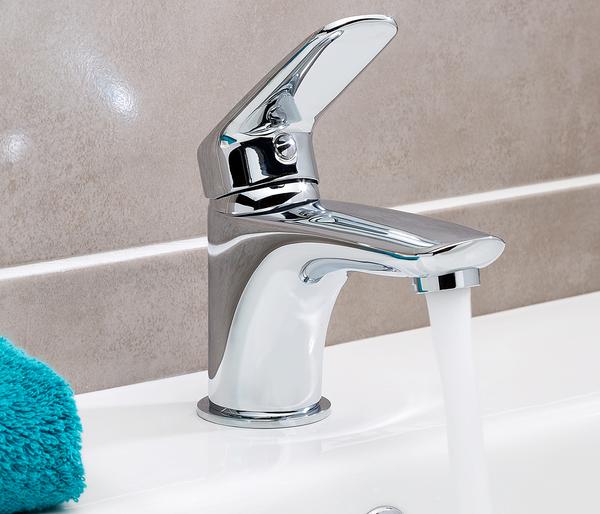 Yatin-single-lever-basin-mixer-without-pop-up-waste-LP 0.2